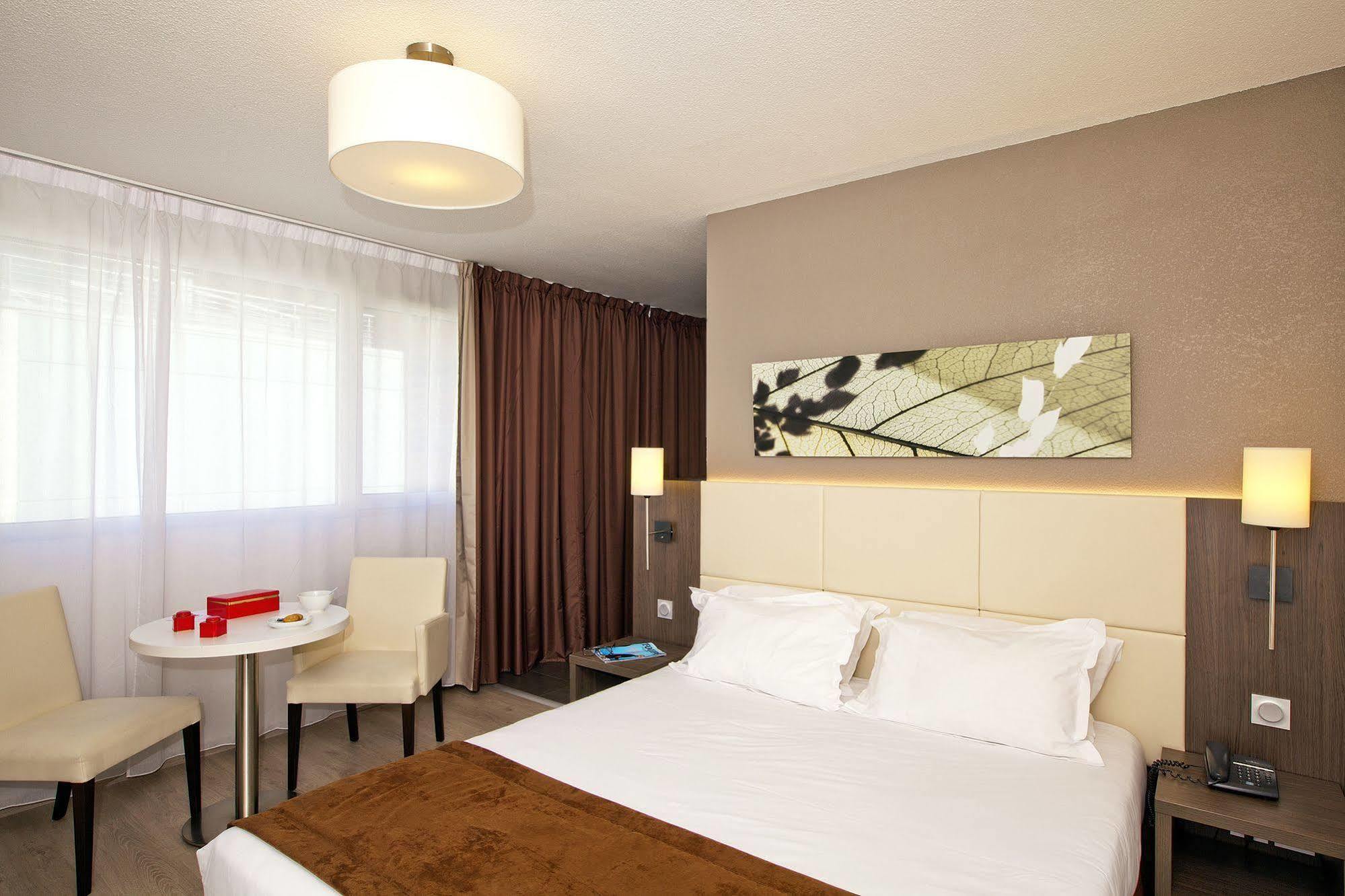 Sejours & Affaires Paris-Davout Aparthotel Exterior photo